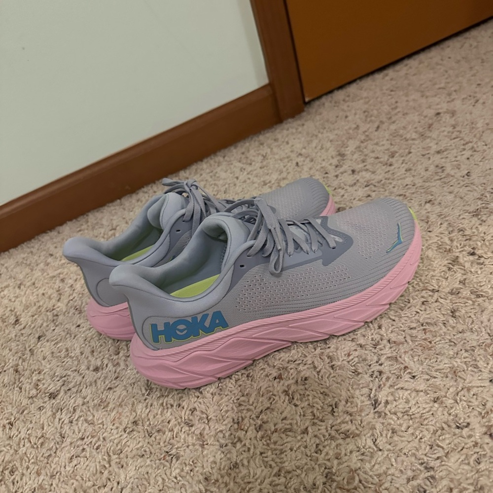 Hoka Arahi 7 Gull/Pink size 9.5